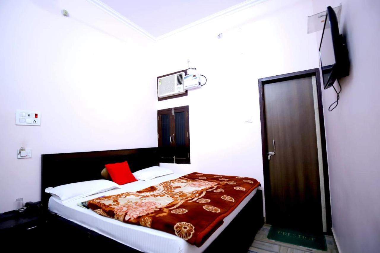 Hotel Blue Star Varanasi Eksteriør bilde