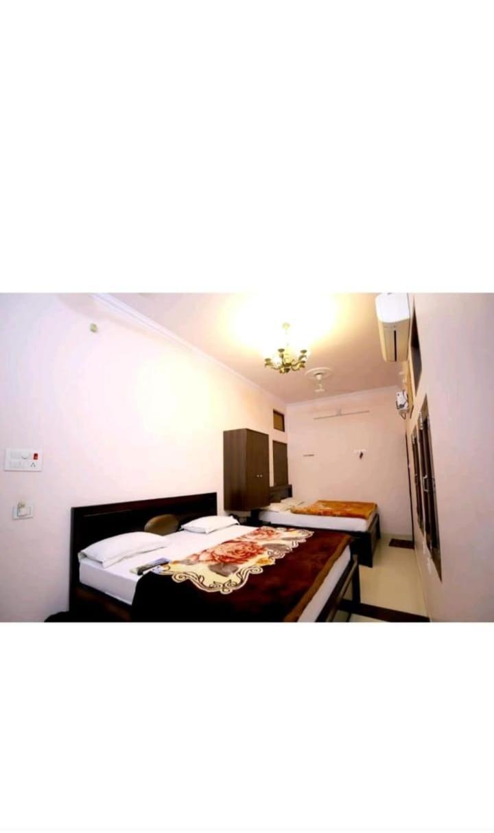 Hotel Blue Star Varanasi Eksteriør bilde