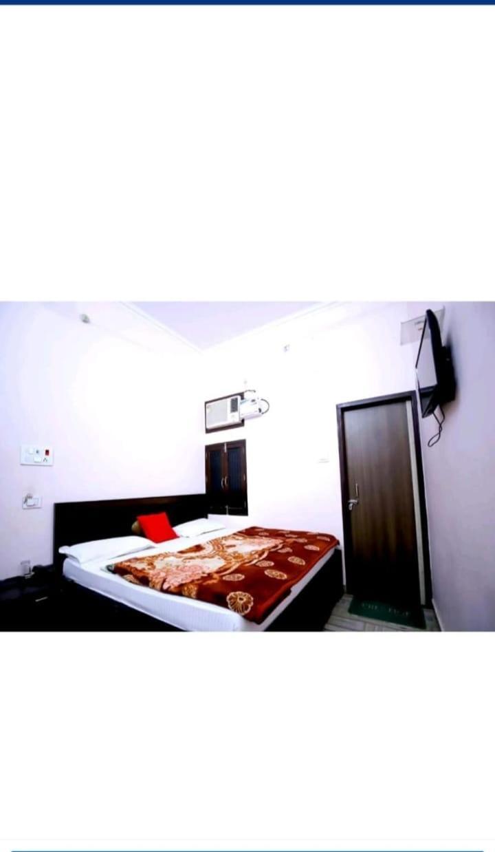 Hotel Blue Star Varanasi Eksteriør bilde